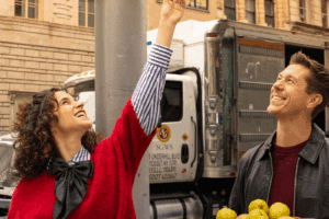 How a pop-up apple orchard is turning surplus into joy and helping New Yorkers in need | The Optimist Daily