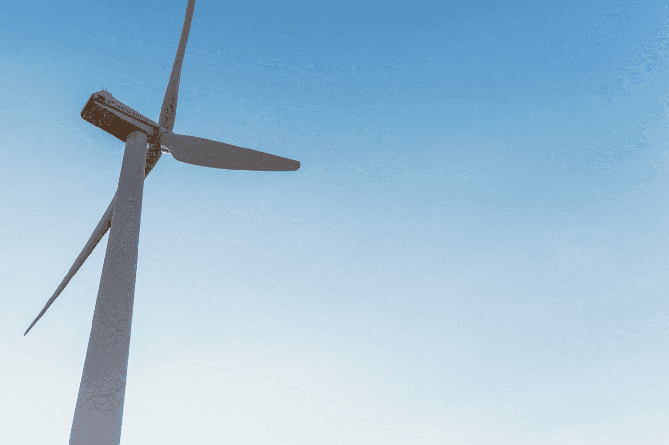 Could wind turbines capture CO2 while generating clean energy? | The Optimist Daily