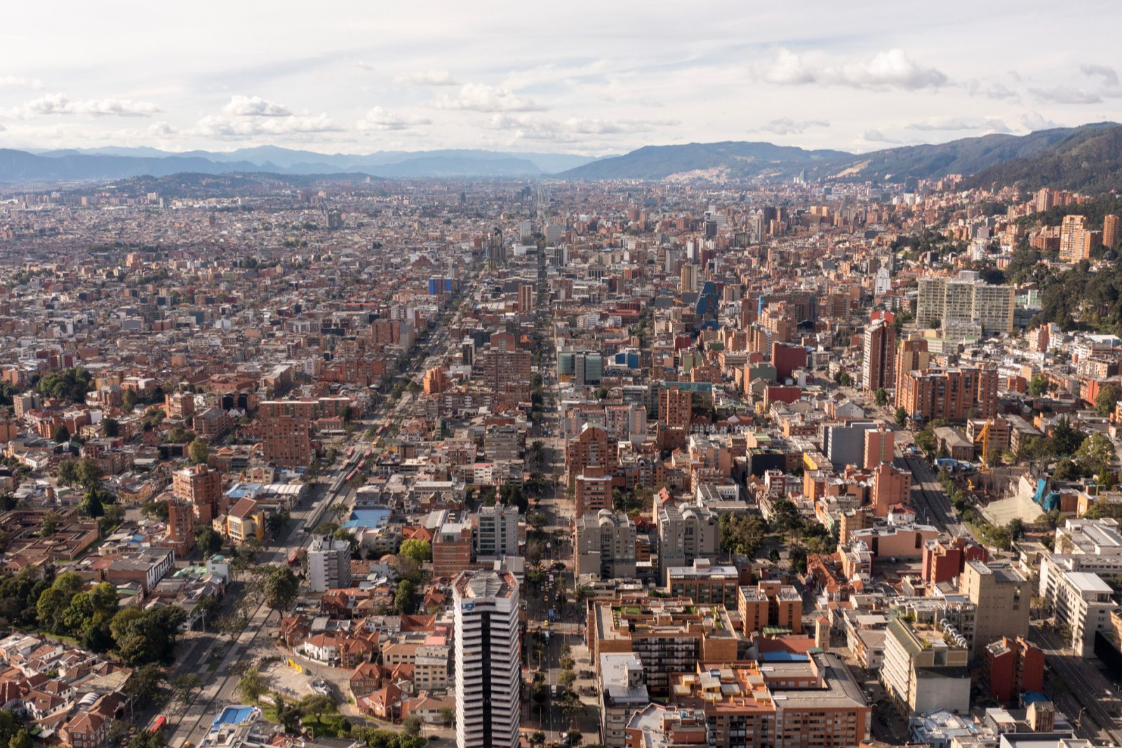 How Bogotá is tackling air pollution by greening its poorest neighborhoods | The Optimist Daily