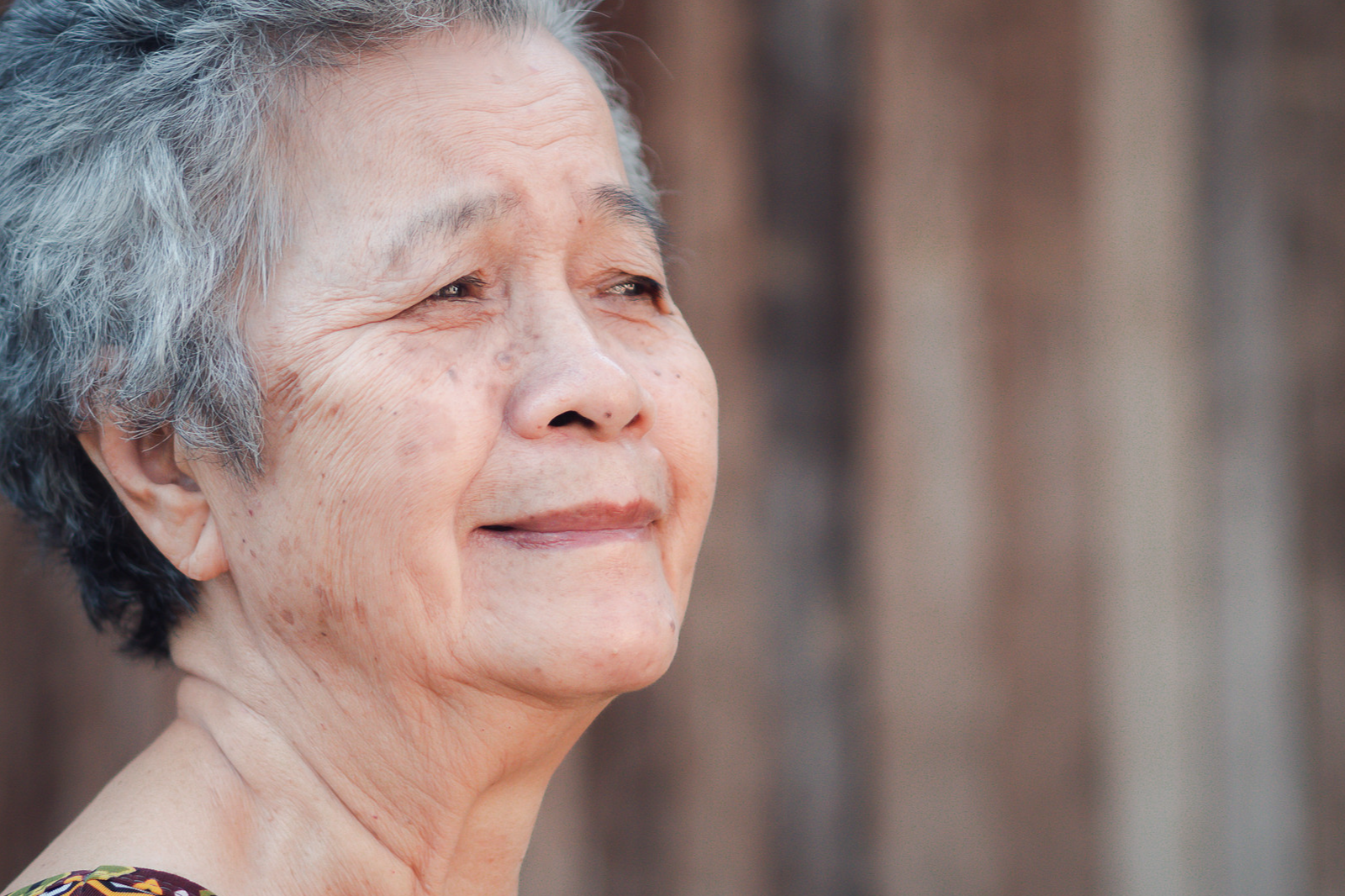 Closing the longevity gap: what research reveals about why women live longer | The Optimist Daily